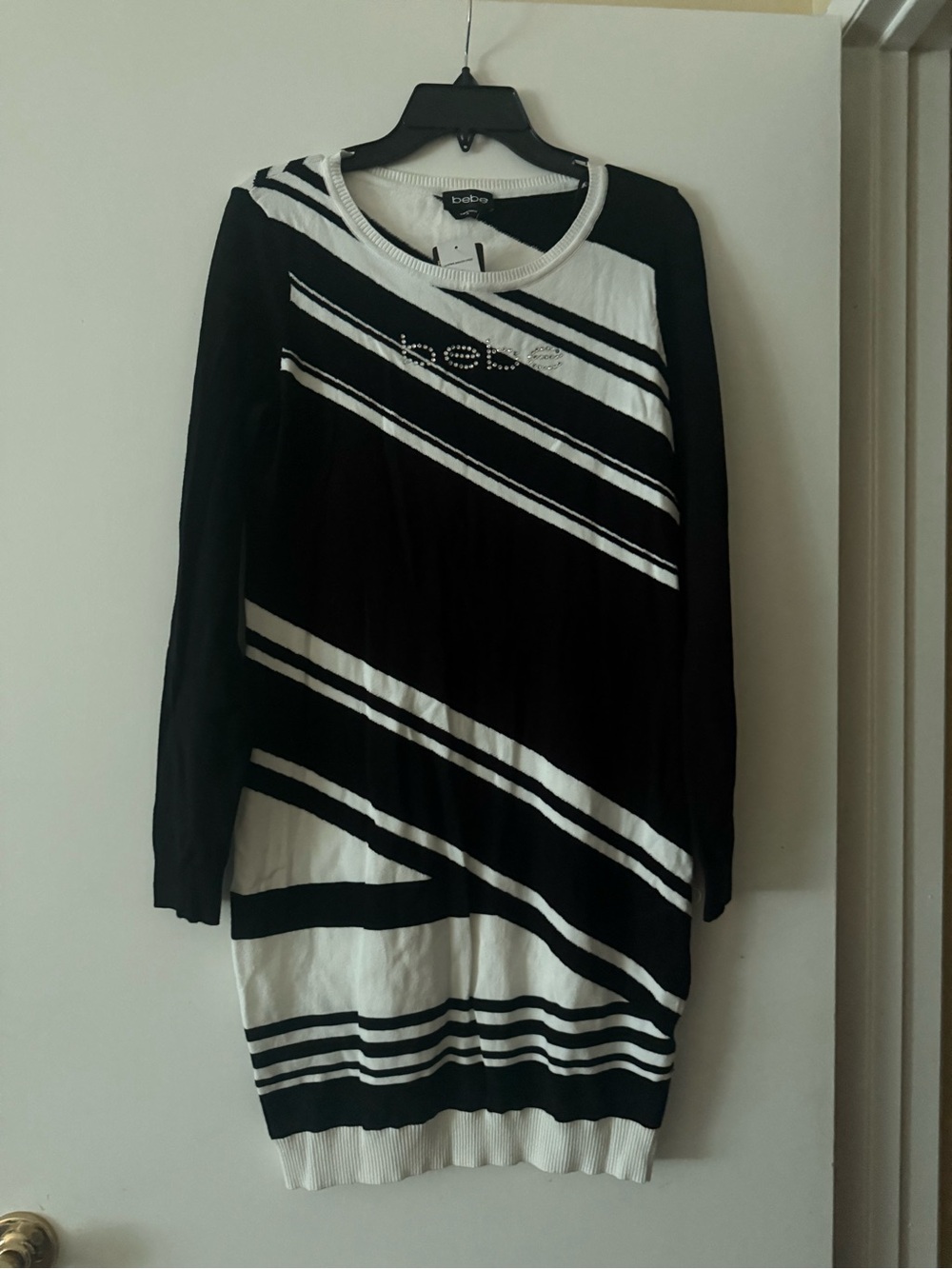 bebe Black & White Diagonal Stripe Long Sleeve Dress